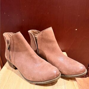 Lucky Brand Basel Brown Ankle Boots